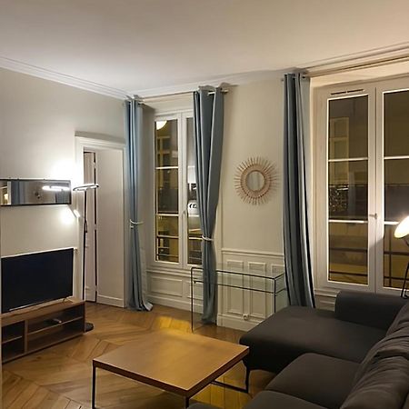Spacious Apartment Next To Place Vendome Parigi Esterno foto