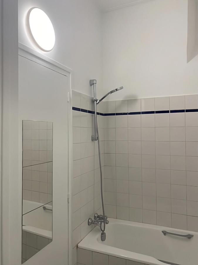 Spacious Apartment Next To Place Vendome Parigi Esterno foto