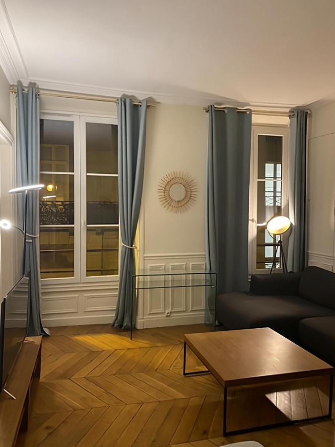 Spacious Apartment Next To Place Vendome Parigi Esterno foto